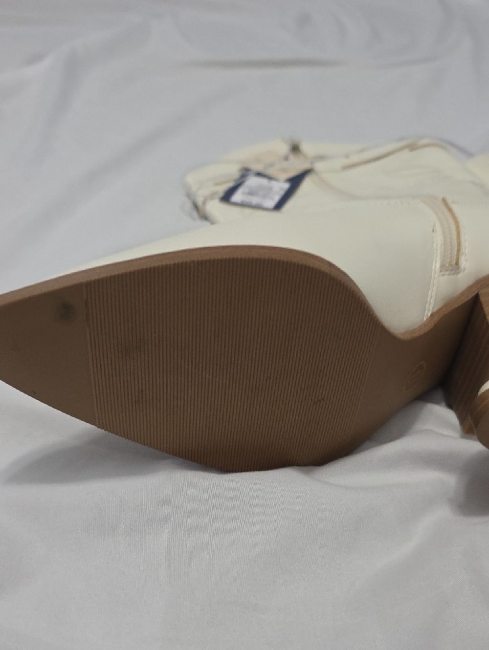 Women's Cream Western Mid-Calf Cowboy Boots - Picture 4 of 9